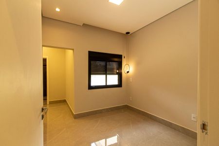 Casa de condomínio para alugar com 237m², 4 quartos e 6 vagasSuíte 