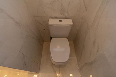 Casa de condomínio para alugar com 237m², 4 quartos e 6 vagasBanheiro Suíte 3