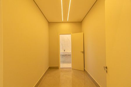 Casa de condomínio para alugar com 237m², 4 quartos e 6 vagasCloset Suíte 3