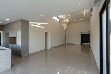 Casa de condomínio para alugar com 237m², 4 quartos e 6 vagasSala