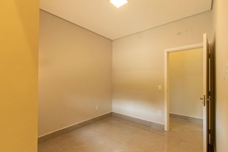 Casa de condomínio para alugar com 237m², 4 quartos e 6 vagasSuíte 