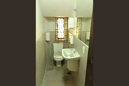 Casa à venda com 248m², 6 quartos e sem vaga