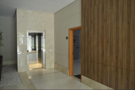 Apartamento à venda com 268m², 4 quartos e 4 vagasElevador Social