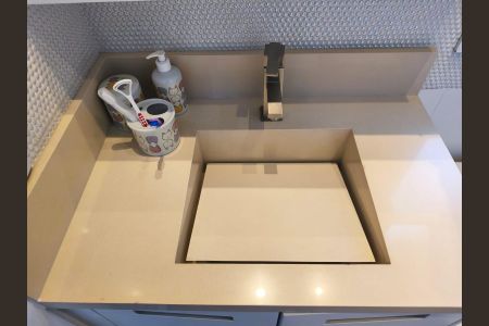 Apartamento à venda com 268m², 4 quartos e 4 vagasBanheiro da Suíte 1