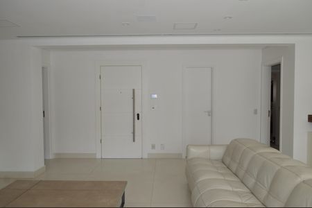 Apartamento à venda com 268m², 4 quartos e 4 vagasSala