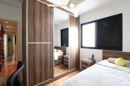 Apartamento à venda com 96m², 3 quartos e 2 vagasQuarto 2