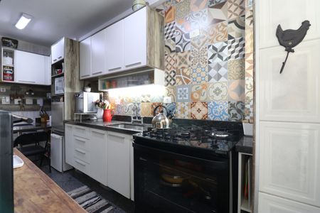 Apartamento à venda com 96m², 3 quartos e 2 vagasCozinha