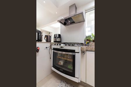 Apartamento à venda com 209m², 3 quartos e 2 vagas Apartamento à venda com 209m², 3 quartos e 2 vagasCozinha