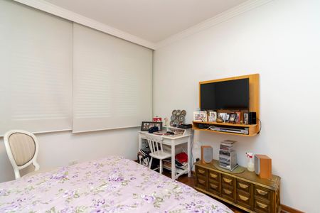 Apartamento à venda com 209m², 3 quartos e 2 vagas Apartamento à venda com 209m², 3 quartos e 2 vagasQuarto 2