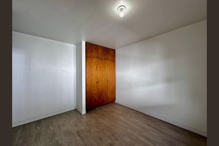 Casa à venda com 212m², 4 quartos e 4 vagas Casa à venda com 212m², 4 quartos e 4 vagasSuíte 2