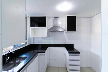 Apartamento à venda com 172m², 3 quartos e 2 vagas Apartamento à venda com 172m², 3 quartos e 2 vagasCozinha