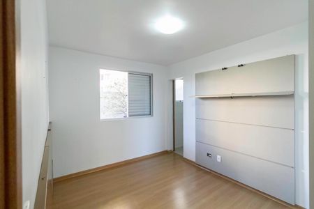 Apartamento à venda com 172m², 3 quartos e 2 vagas Apartamento à venda com 172m², 3 quartos e 2 vagasSuíte