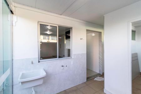 Apartamento à venda com 172m², 3 quartos e 2 vagas Apartamento à venda com 172m², 3 quartos e 2 vagasÁrea de serviço