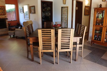 Casa de condomínio para alugar com 323m², 4 quartos e 5 vagasSala de Jantar