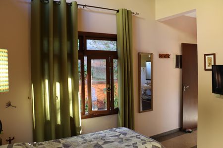 Casa de condomínio para alugar com 323m², 4 quartos e 5 vagasSuíte 3