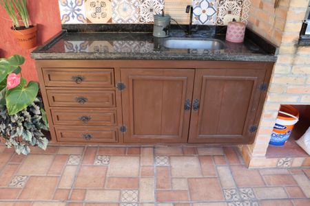 Casa de condomínio para alugar com 323m², 4 quartos e 5 vagasÁrea Externa