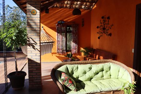 Casa de condomínio para alugar com 323m², 4 quartos e 5 vagasÁrea Externa