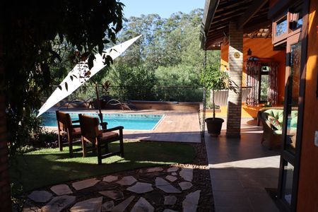 Casa de condomínio para alugar com 323m², 4 quartos e 5 vagasÁrea Externa