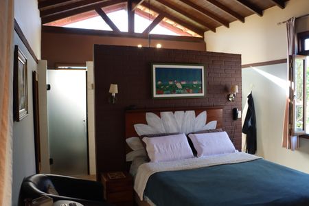 Casa de condomínio para alugar com 323m², 4 quartos e 5 vagasSuíte 2