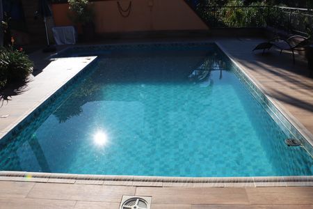 Casa de condomínio para alugar com 323m², 4 quartos e 5 vagasÁrea Externa