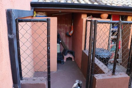 Casa de condomínio para alugar com 323m², 4 quartos e 5 vagasÁrea Externa