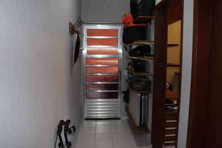 Casa de condomínio para alugar com 323m², 4 quartos e 5 vagasEntrada da Garagem