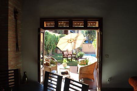 Casa de condomínio para alugar com 323m², 4 quartos e 5 vagasVaranda da Suíte 3