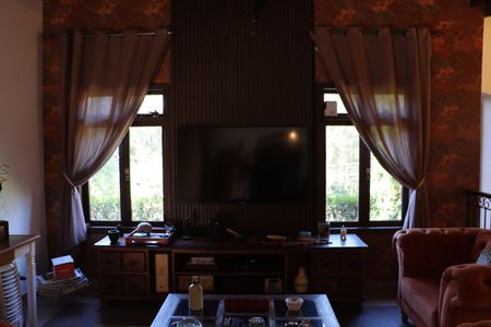 Casa de condomínio para alugar com 323m², 4 quartos e 5 vagasSala