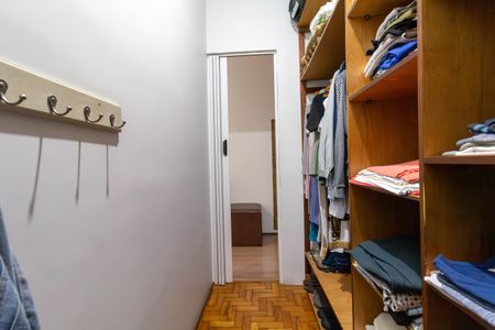 Casa à venda com 126m², 3 quartos e 1 vagaCloset