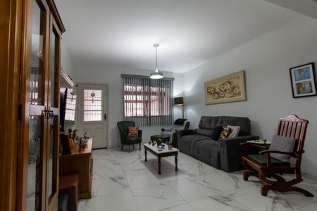 Sala de casa à venda com 3 quartos, 126m² em Vila Carrão, São Paulo