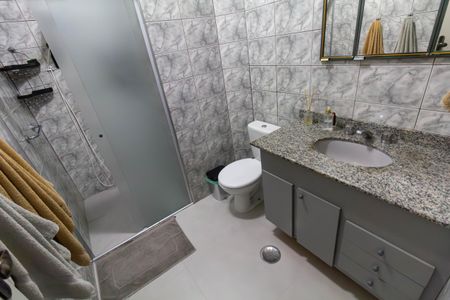 Casa à venda com 126m², 3 quartos e 1 vagaBanheiro 2