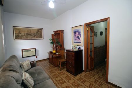 Casa à venda com 150m², 3 quartos e 3 vagasSala