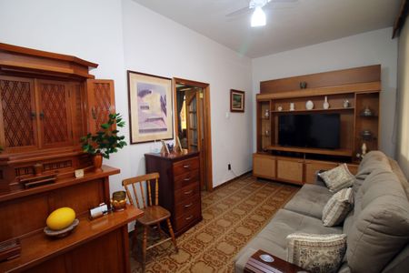 Sala de casa para alugar com 3 quartos, 150m² em Brás de Pina, Rio de Janeiro