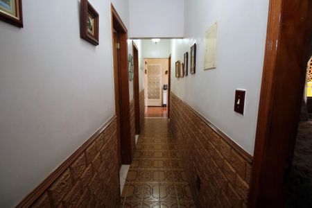 Casa à venda com 150m², 3 quartos e 3 vagasCorredor