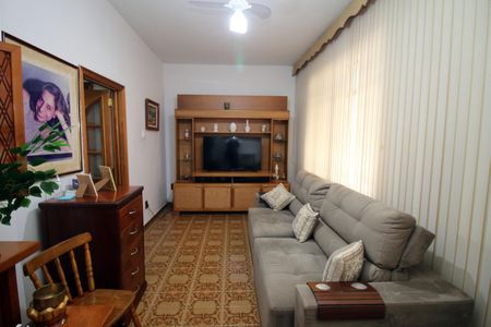 Sala de casa à venda com 3 quartos, 150m² em Brás de Pina, Rio de Janeiro