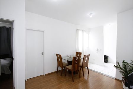Sala de apartamento à venda com 2 quartos, 44m² em Estoril, Belo Horizonte