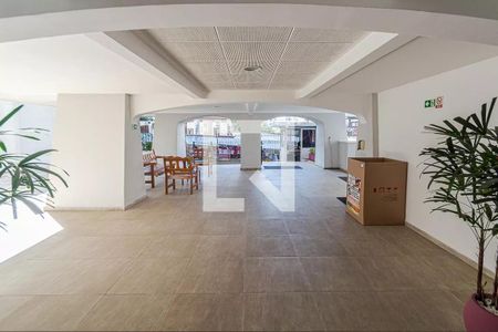 Apartamento para alugar com 32m², 1 quarto e 1 vaga Apartamento para alugar com 32m², 1 quarto e 1 vagaÁrea comum - Salão de festas