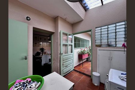 Casa à venda com 250m², 3 quartos e 3 vagasÁrea de Serviço