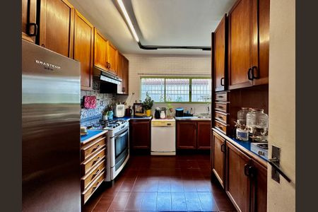 Casa à venda com 250m², 3 quartos e 3 vagasCozinha