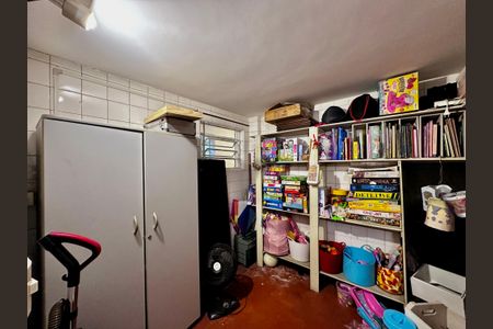 Casa à venda com 250m², 3 quartos e 3 vagasPorão