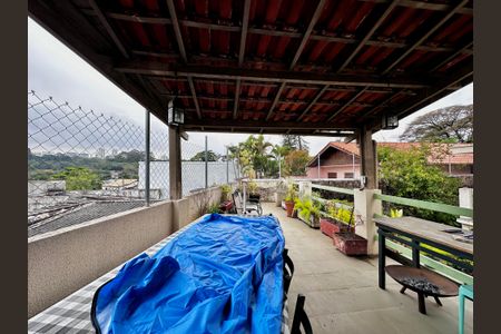 Casa à venda com 250m², 3 quartos e 3 vagasChurrasqueira