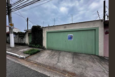 Casa à venda com 250m², 3 quartos e 3 vagasFachada