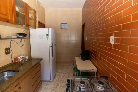Apartamento para alugar com 82m², 3 quartos e sem vagaCozinha e Área de Serviço
