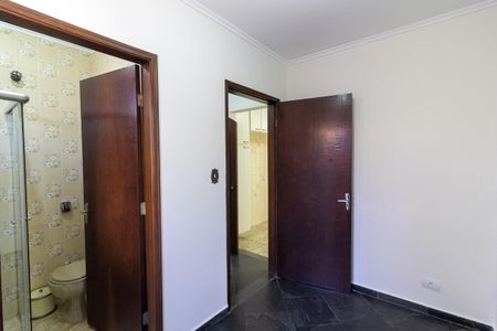 Casa à venda com 250m², 4 quartos e 5 vagas Suíte 2