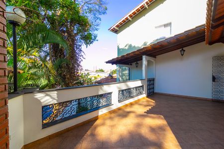 Casa à venda com 250m², 4 quartos e 5 vagasQuintal