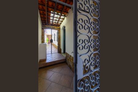 Casa à venda com 250m², 4 quartos e 5 vagasQuintal