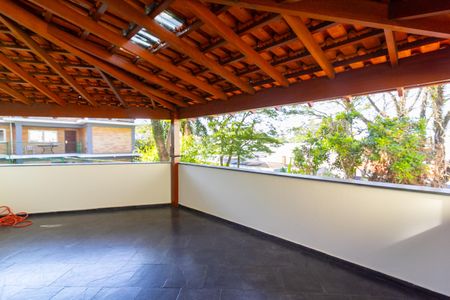 Casa à venda com 250m², 4 quartos e 5 vagasSala 4 varanda