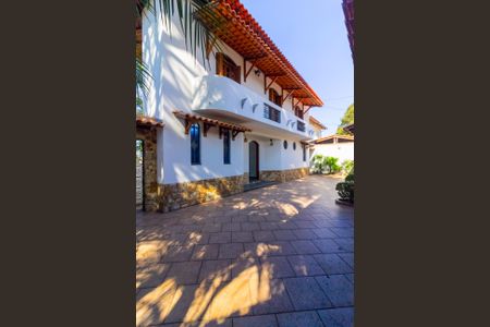 Casa à venda com 250m², 4 quartos e 5 vagasGaragem