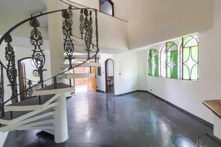 Casa à venda com 250m², 4 quartos e 5 vagasSala 1