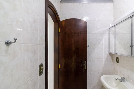 Casa à venda com 250m², 4 quartos e 5 vagasBanheiro de Serviço 1